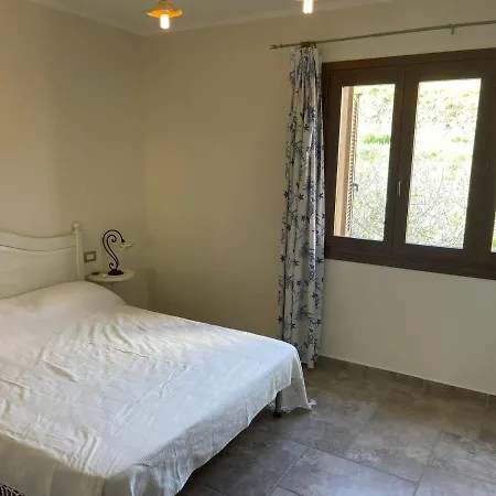 شقة Attico Vacanze فيلاّسيمِيوس