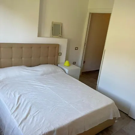 Attico Vacanze شقة فيلاّسيمِيوس